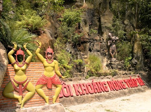 Suối khoáng nóng Tháp Bà Suối khoáng nóng Tháp Bà